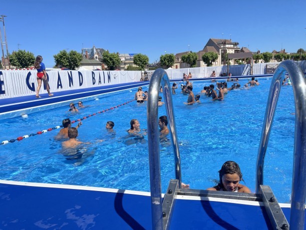 Orage : pas d'impact sur l'ouverture des piscines