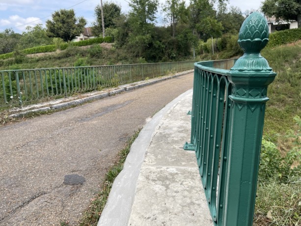 La Motte-Saint-Jean : réparation d'un pont